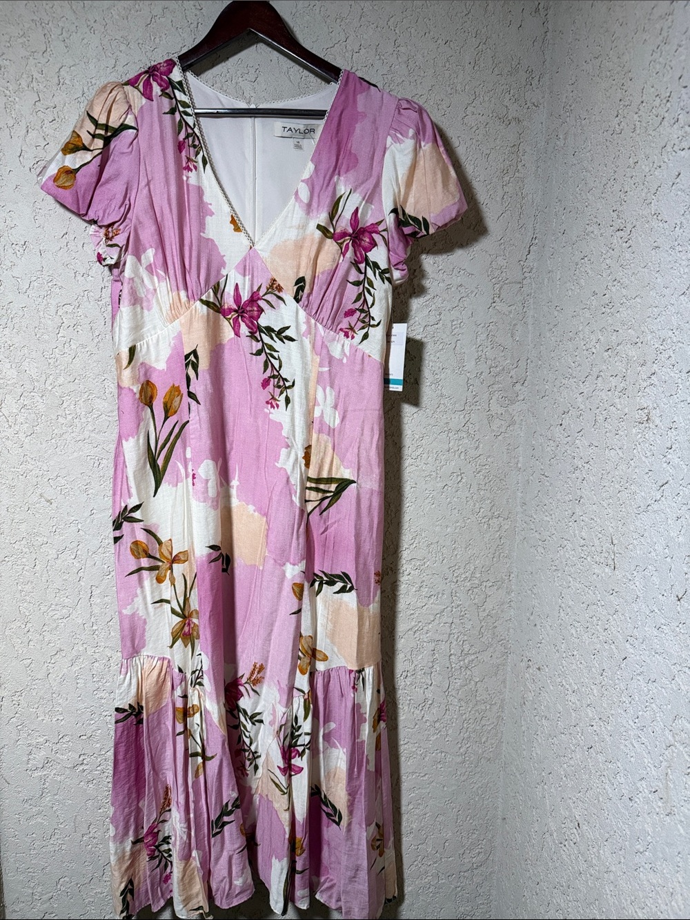 Taylor Watercolor Floral Puff Sleeve Maxi Dress Size 16 NWT - Picture 3 of 5